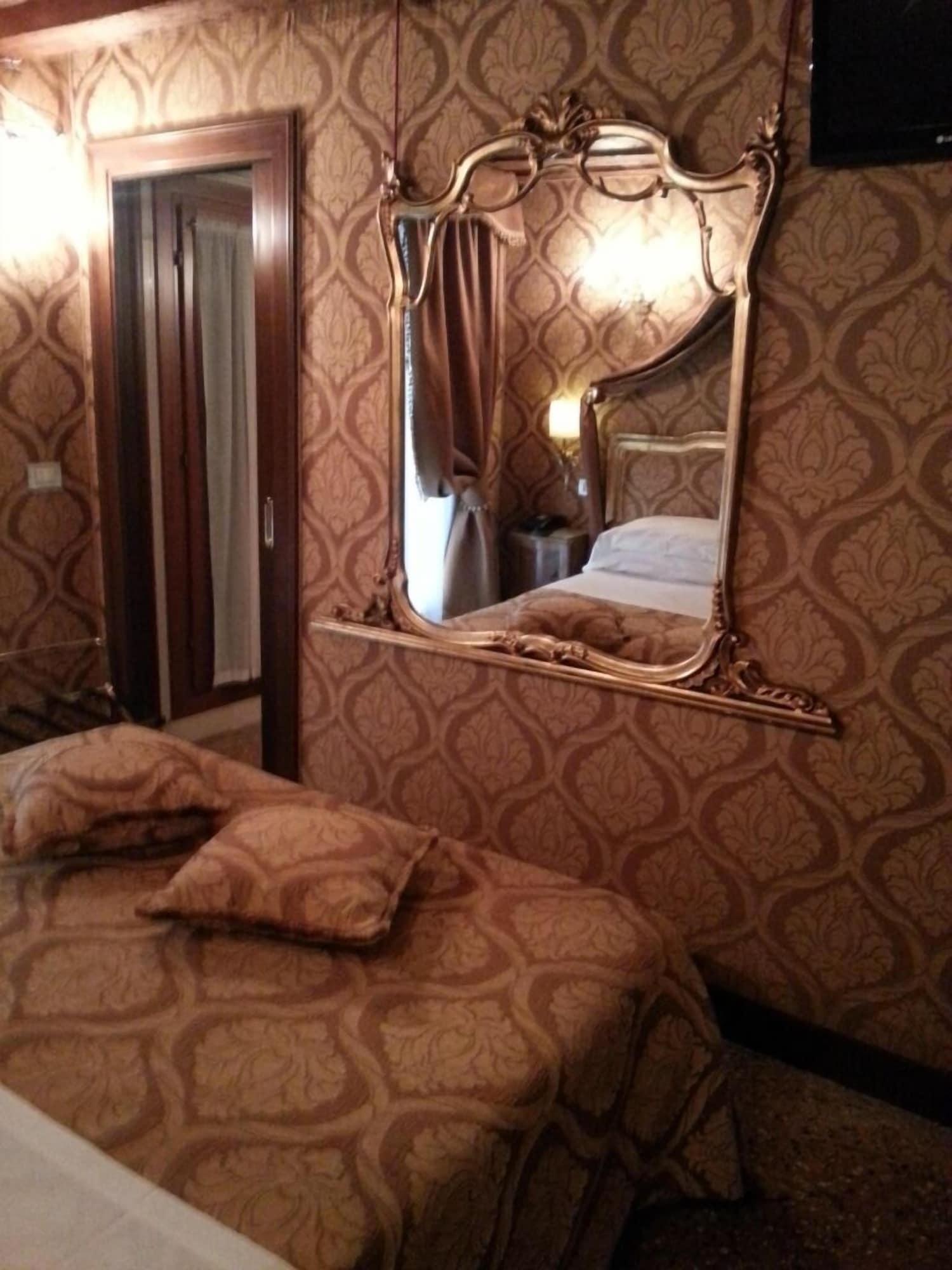 Hotel Palazzo Abadessa Venecia Exterior foto